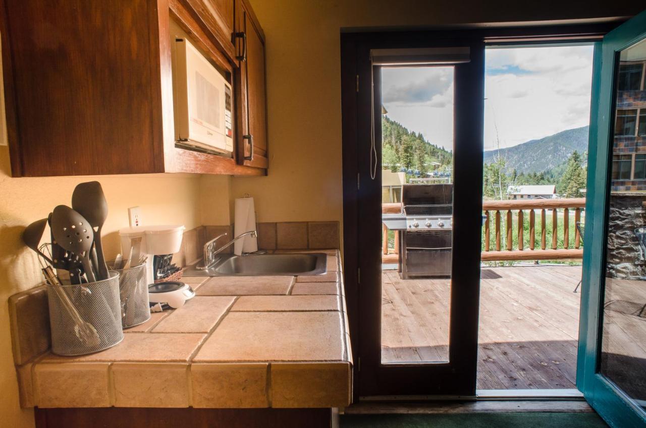 Alpine Village Suites وادي تاوس للتزلج المظهر الخارجي الصورة
