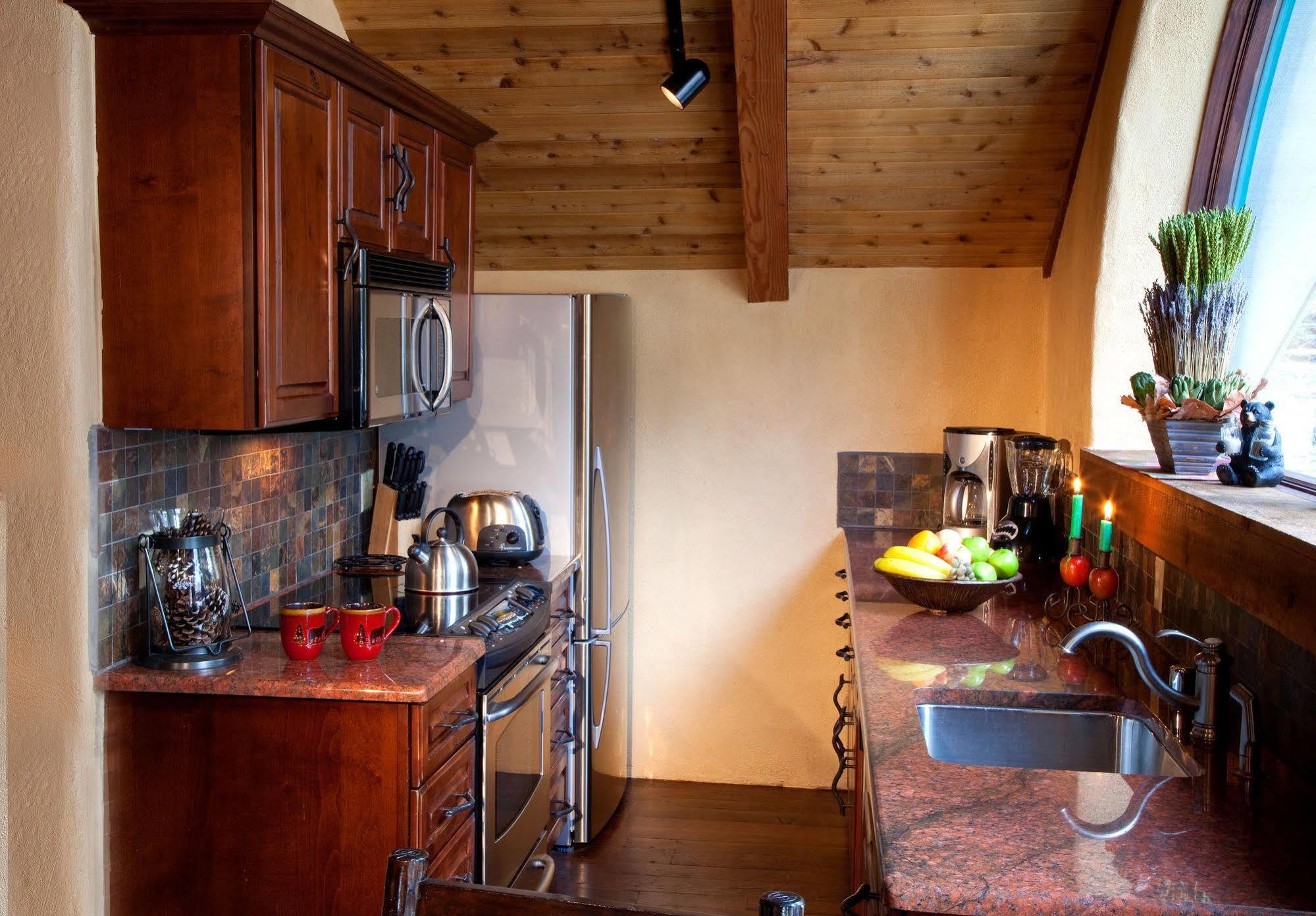 Alpine Village Suites وادي تاوس للتزلج المظهر الخارجي الصورة