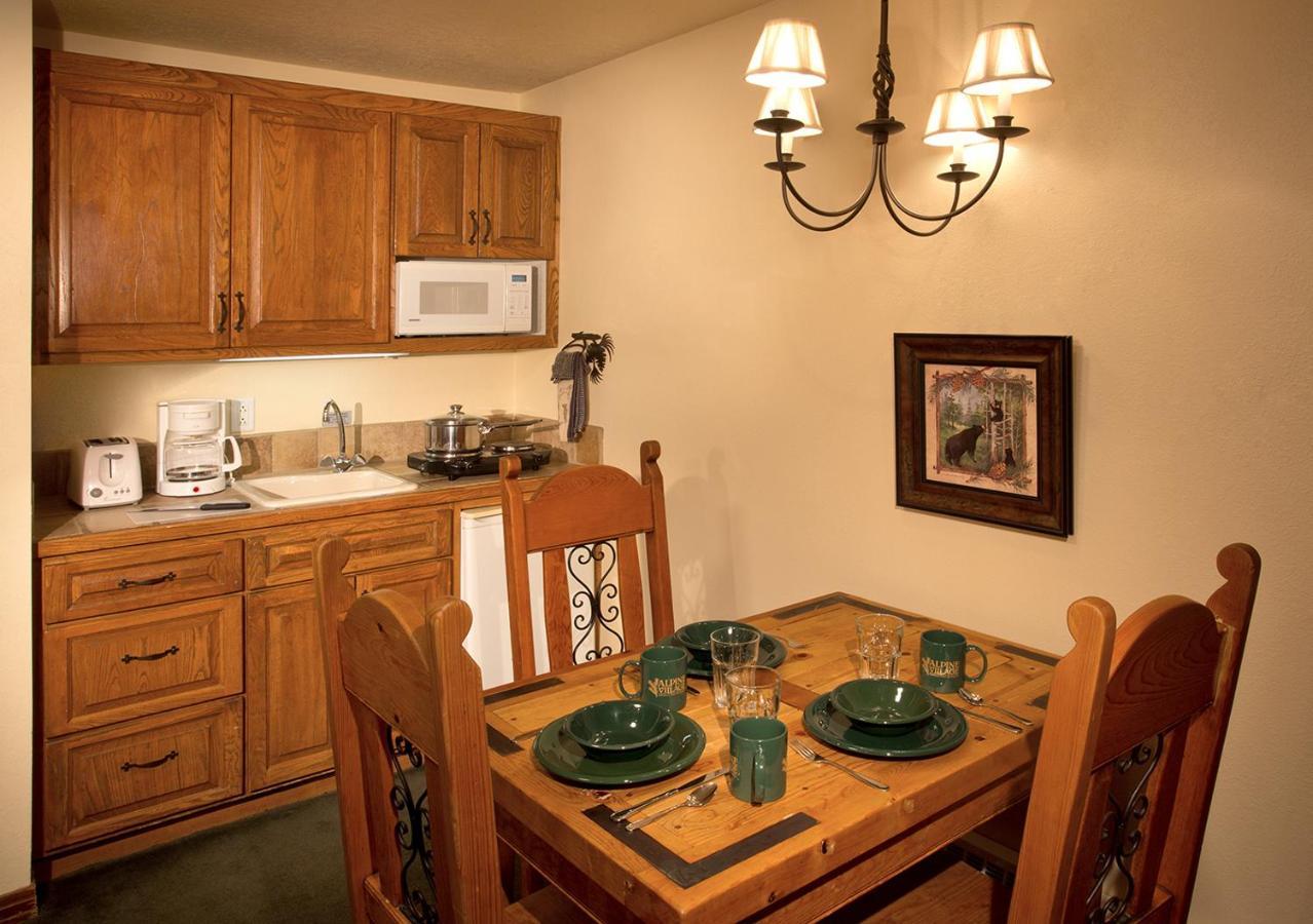 Alpine Village Suites وادي تاوس للتزلج المظهر الخارجي الصورة